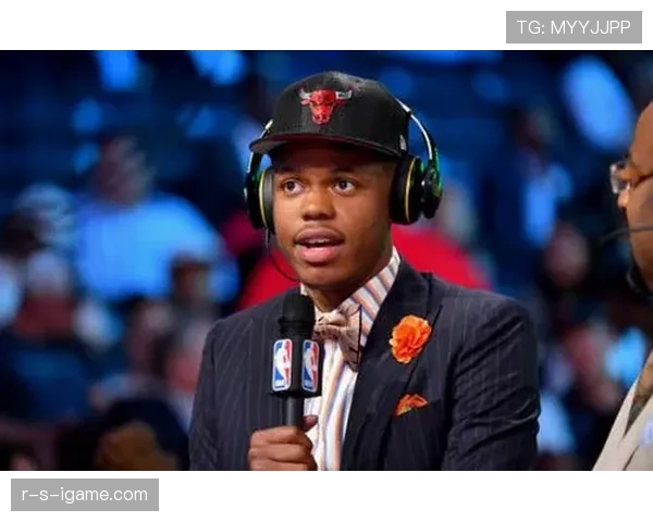 J1联赛新援加盟助力球队实力跃升，新赛季竞争力备受瞩目