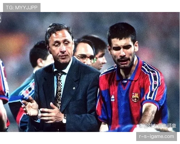 克鲁伊夫全攻全守理念对现代足球战术的持续影响与价值分析 克鲁伊夫全攻全守理念对现代足球战术的持续影响与价值分析