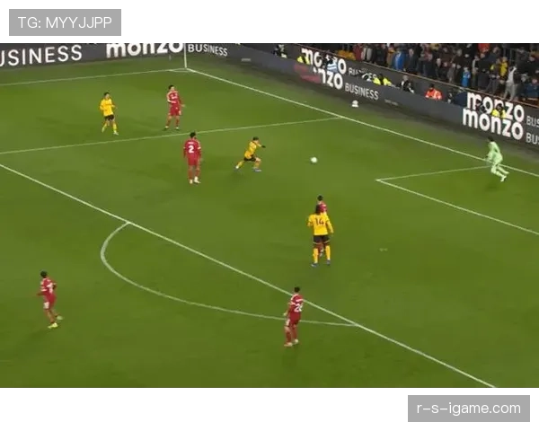 利物浦防线漏洞持续暴露,进攻强势难掩防守隐患 利物浦防线漏洞持续暴露,进攻强势难掩防守隐患