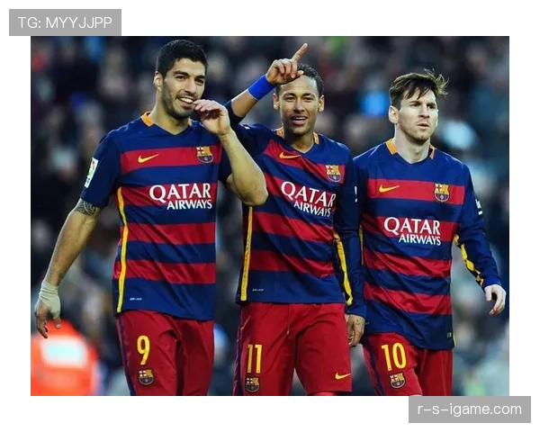 苏亚雷斯巅峰期团队成就解析:巴萨三冠王核心作用 苏亚雷斯巅峰期团队成就解析:巴萨三冠王核心作用