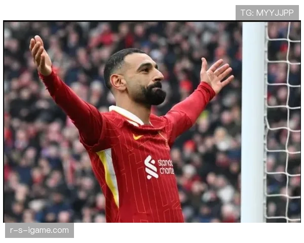 凯恩 vs 萨拉赫:金靴之争背后的进攻效率与战术角色差异 凯恩 vs 萨拉赫:金靴之争背后的进攻效率与战术角色差异